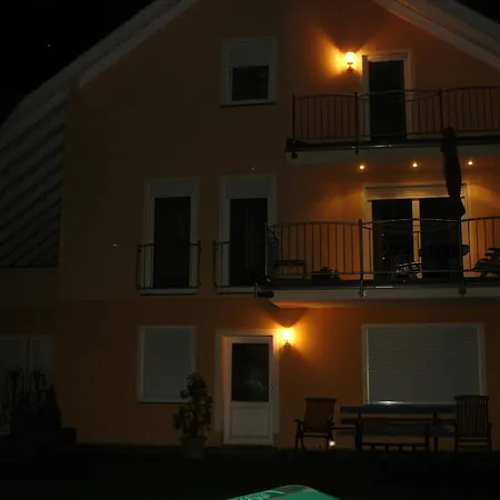 Ferien Mit Wein Apartamento *